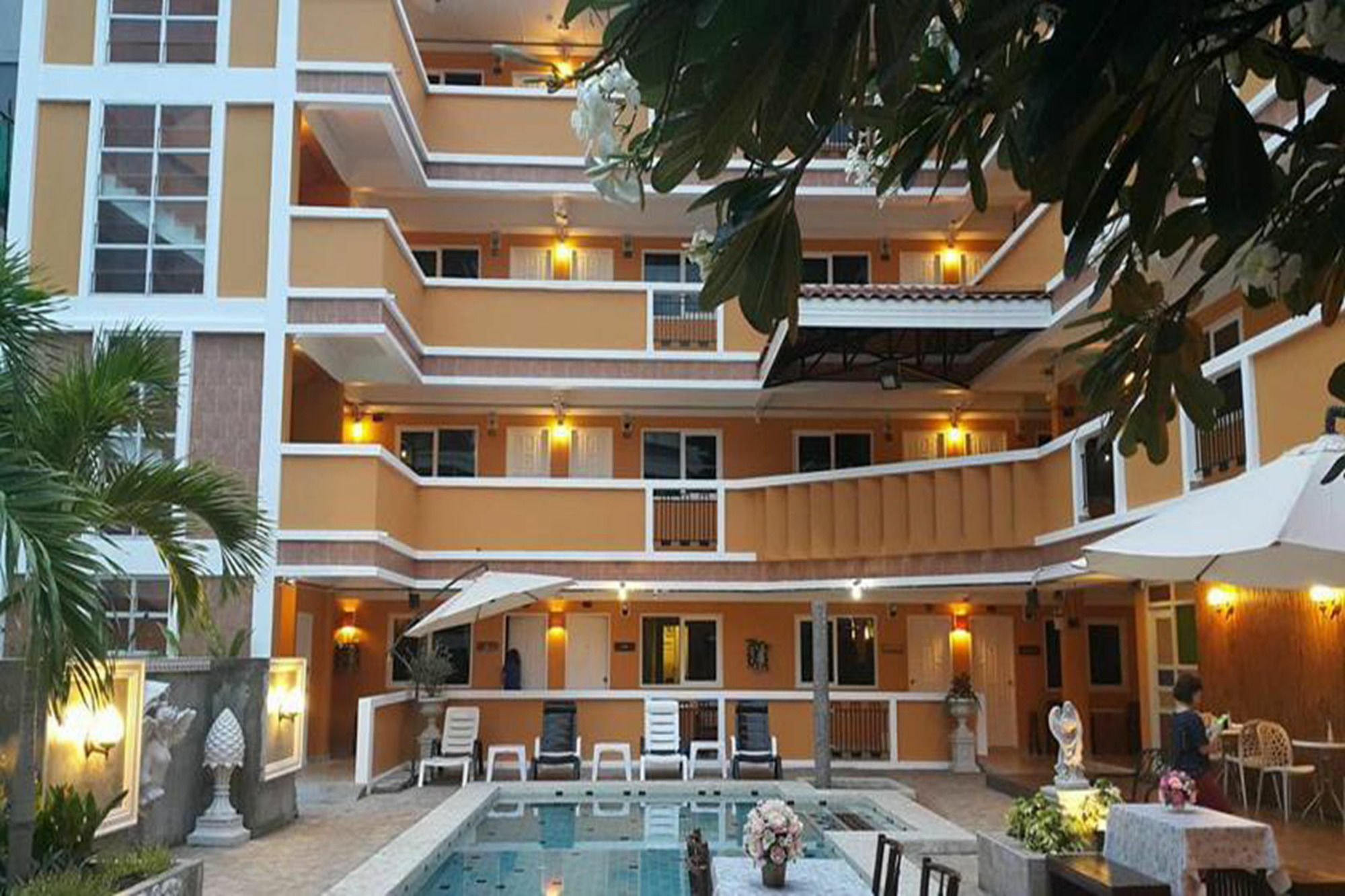 Jean Boutique Hotel Pattaya Bagian luar foto